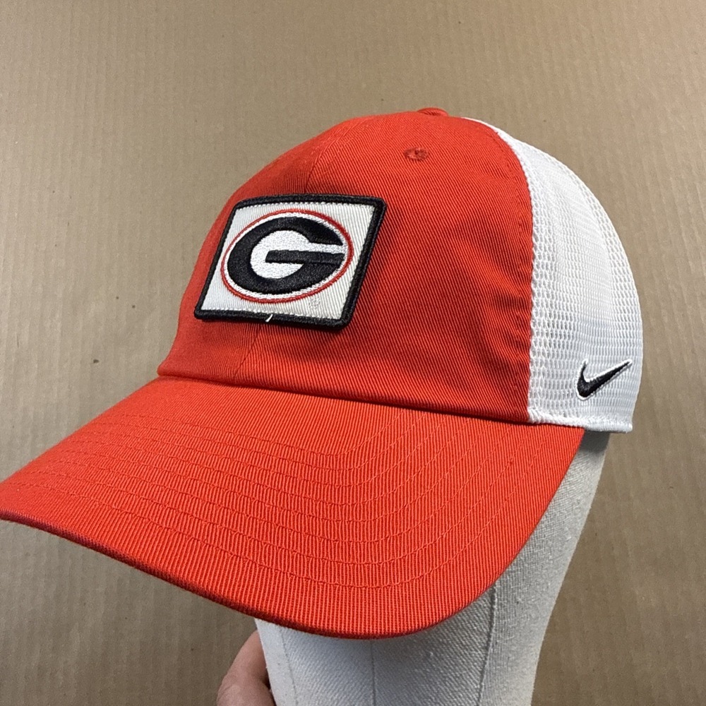 NEW Georgia UGA Bulldogs Nike Club Red Adjustable Campus Cap Hat Adult M/L